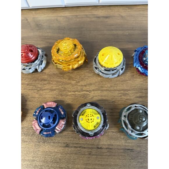 11 Beyblades for beginners or collectors - READ - Picture 6 of 8